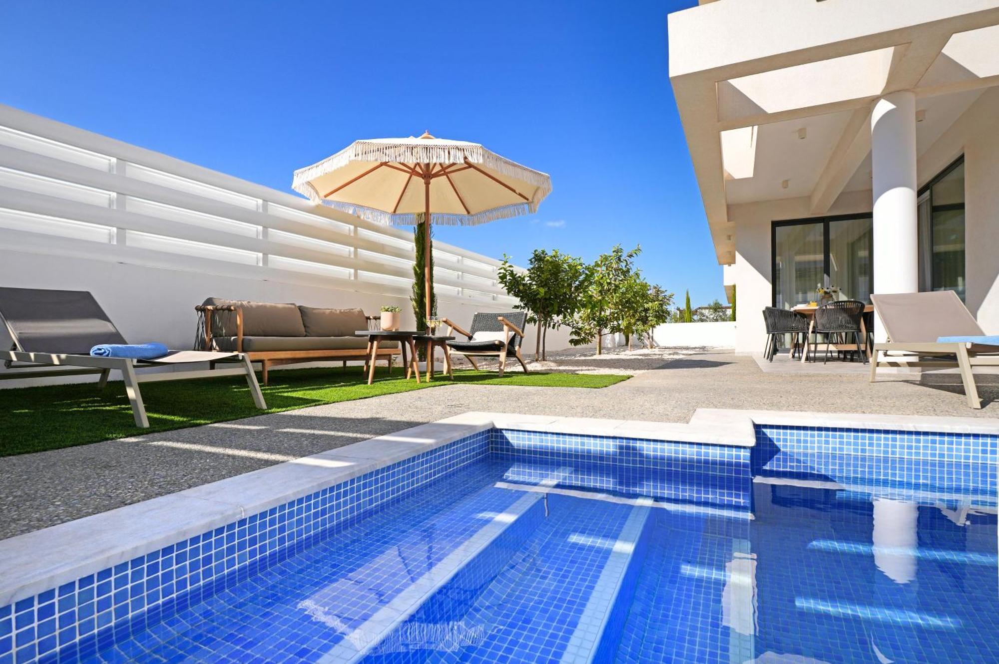 Villa Queen Valentina Protaras Exterior photo